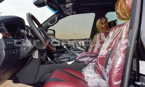 Acheter Import Voiture Lexus LX Noir à Import - Dubai, Malawi Acheter Import Voiture Lexus LX Noir à Import - Dubai, Malawi