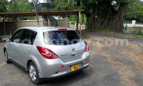 Acheter Occasion Voiture Nissan Tilda Gris à Limbe, Malawi Acheter Occasion Voiture Nissan Tilda Gris à Limbe, Malawi