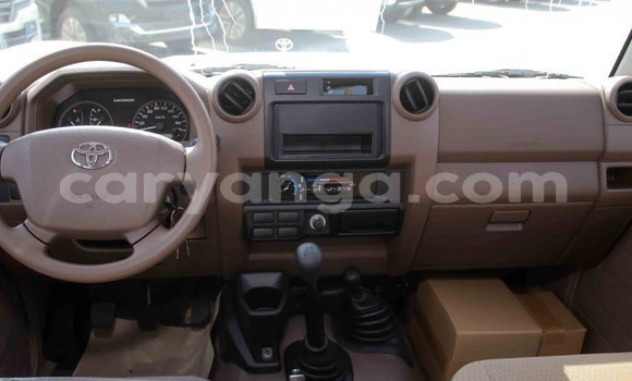 Buy Import Toyota Land Cruiser Beige Car in Import - Dubai in Malawi Buy Import Toyota Land Cruiser Beige Car in Import - Dubai in Malawi