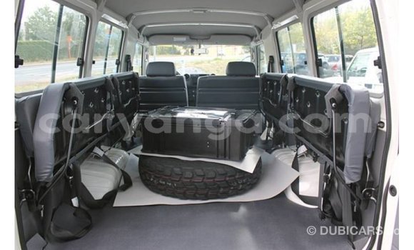 Buy Import Toyota Land Cruiser White Car in Import - Dubai in Malawi Buy Import Toyota Land Cruiser White Car in Import - Dubai in Malawi
