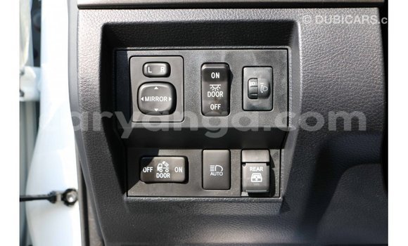 Buy Import Toyota Tundra White Car in Import - Dubai in Malawi Buy Import Toyota Tundra White Car in Import - Dubai in Malawi