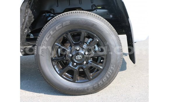 Buy Import Toyota Tundra White Car in Import - Dubai in Malawi Buy Import Toyota Tundra White Car in Import - Dubai in Malawi