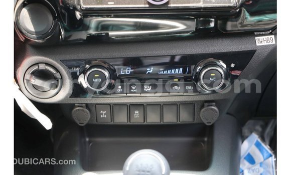 Buy Import Toyota Hilux White Car in Import - Dubai in Malawi Buy Import Toyota Hilux White Car in Import - Dubai in Malawi
