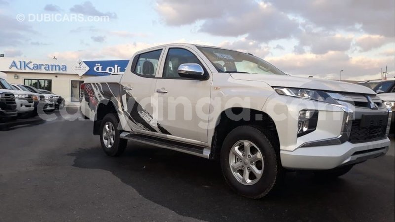 Big with watermark mitsubishi l200 malawi import dubai 7111