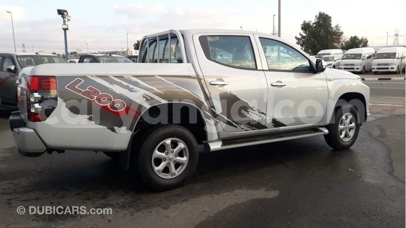 Big with watermark mitsubishi l200 malawi import dubai 7111