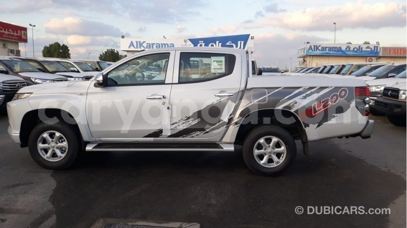 Big with watermark mitsubishi l200 malawi import dubai 7112