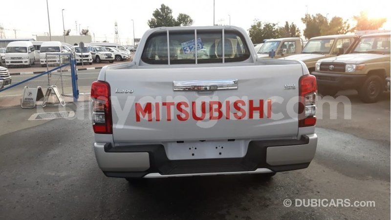 Big with watermark mitsubishi l200 malawi import dubai 7112