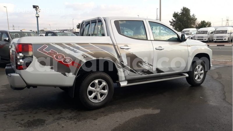 Big with watermark mitsubishi l200 malawi import dubai 7112