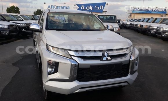 Buy Import Mitsubishi L200 White Car in Import - Dubai in Malawi Buy Import Mitsubishi L200 White Car in Import - Dubai in Malawi