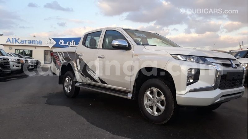 Big with watermark mitsubishi l200 malawi import dubai 7114