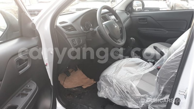 Big with watermark mitsubishi l200 malawi import dubai 7116