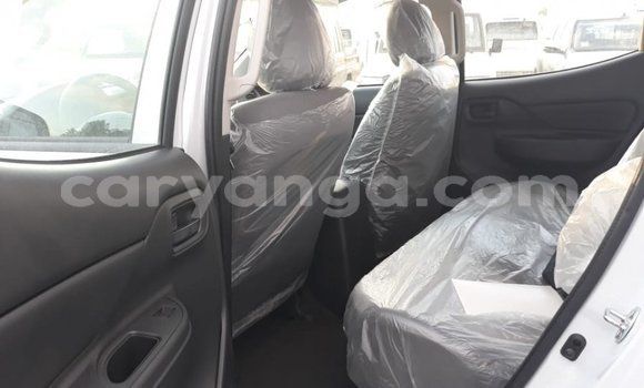 Buy Import Mitsubishi L200 White Car in Import - Dubai in Malawi Buy Import Mitsubishi L200 White Car in Import - Dubai in Malawi