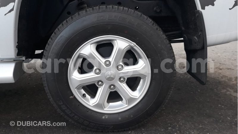 Big with watermark mitsubishi l200 malawi import dubai 7116