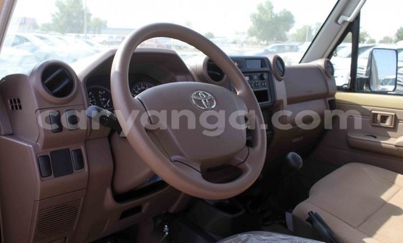 Buy Import Toyota Land Cruiser Beige Car in Import - Dubai in Malawi Buy Import Toyota Land Cruiser Beige Car in Import - Dubai in Malawi