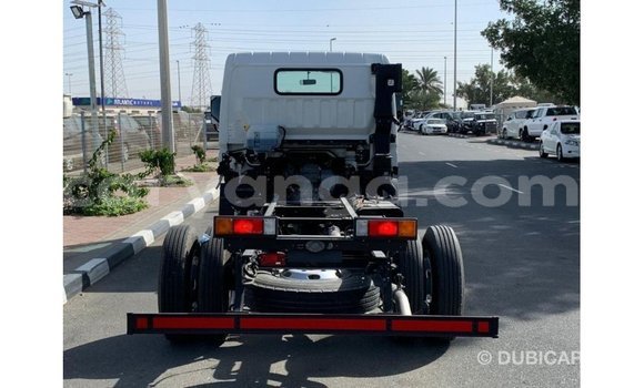 Acheter Import Voiture Mitsubishi Canter Blanc à Import - Dubai, Malawi Acheter Import Voiture Mitsubishi Canter Blanc à Import - Dubai, Malawi