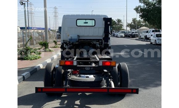 Buy Import Mitsubishi Canter White Car in Import - Dubai in Malawi Buy Import Mitsubishi Canter White Car in Import - Dubai in Malawi