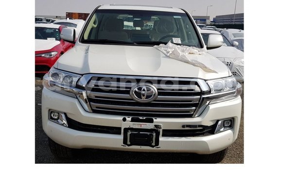Buy Import Toyota Land Cruiser White Car in Import - Dubai in Malawi Buy Import Toyota Land Cruiser White Car in Import - Dubai in Malawi