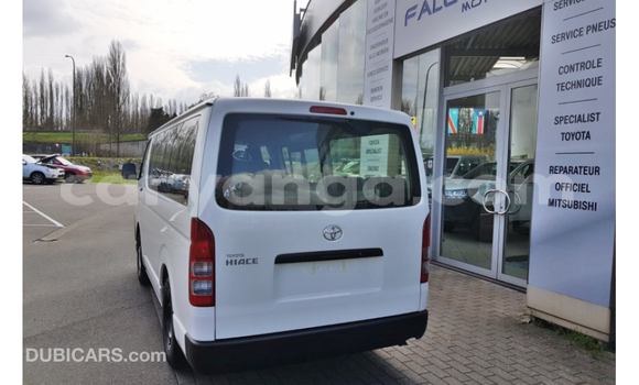 Buy Import Toyota Hiace White Car in Import - Dubai in Malawi Buy Import Toyota Hiace White Car in Import - Dubai in Malawi