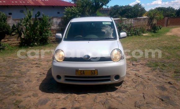 Acheter Occasion Voiture Toyota Sienna Blanc à Limbe, Malawi Acheter Occasion Voiture Toyota Sienna Blanc à Limbe, Malawi