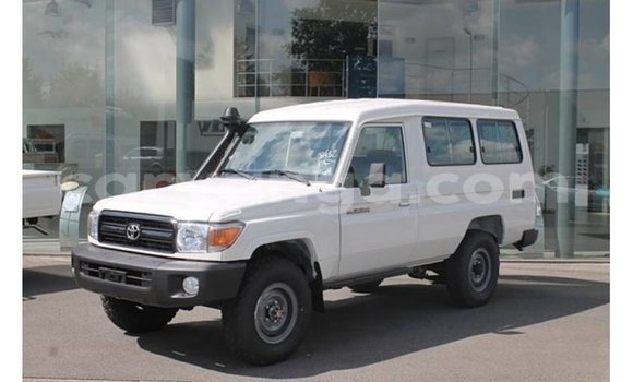 Buy Import Toyota Land Cruiser White Car in Import - Dubai in Malawi Buy Import Toyota Land Cruiser White Car in Import - Dubai in Malawi