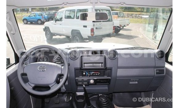 Buy Import Toyota Land Cruiser White Car in Import - Dubai in Malawi Buy Import Toyota Land Cruiser White Car in Import - Dubai in Malawi