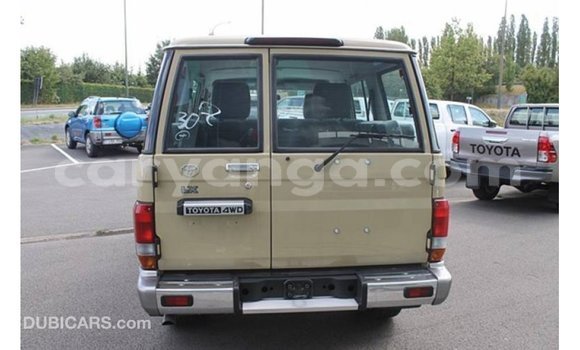 Buy Import Toyota Land Cruiser Beige Car in Import - Dubai in Malawi Buy Import Toyota Land Cruiser Beige Car in Import - Dubai in Malawi