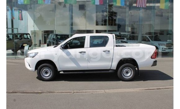 Buy Import Toyota Hilux White Car in Import - Dubai in Malawi Buy Import Toyota Hilux White Car in Import - Dubai in Malawi