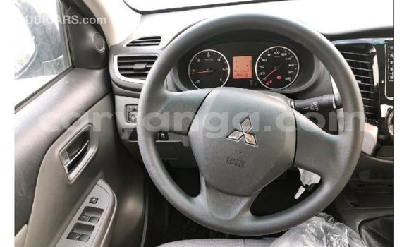 Buy Import Mitsubishi L200 Brown Car in Import - Dubai in Malawi Buy Import Mitsubishi L200 Brown Car in Import - Dubai in Malawi