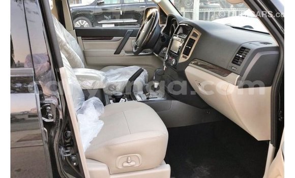 Buy Import Mitsubishi Pajero Black Car in Import - Dubai in Malawi Buy Import Mitsubishi Pajero Black Car in Import - Dubai in Malawi