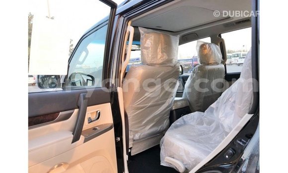 Buy Import Mitsubishi Pajero Black Car in Import - Dubai in Malawi Buy Import Mitsubishi Pajero Black Car in Import - Dubai in Malawi