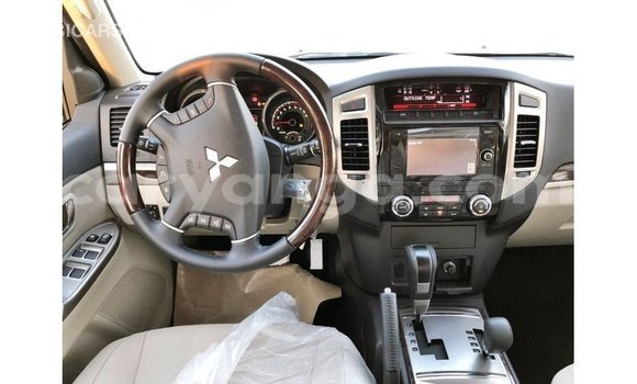 Buy Import Mitsubishi Pajero Black Car in Import - Dubai in Malawi Buy Import Mitsubishi Pajero Black Car in Import - Dubai in Malawi