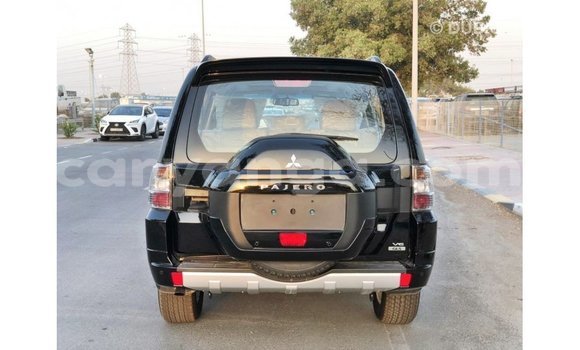 Buy Import Mitsubishi Pajero Black Car in Import - Dubai in Malawi Buy Import Mitsubishi Pajero Black Car in Import - Dubai in Malawi