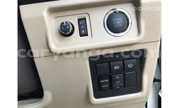 Acheter Import Voiture Toyota Prado Blanc à Import - Dubai, Malawi Acheter Import Voiture Toyota Prado Blanc à Import - Dubai, Malawi