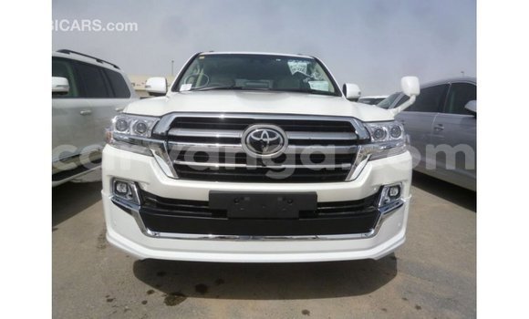 Buy Import Toyota Land Cruiser White Car in Import - Dubai in Malawi Buy Import Toyota Land Cruiser White Car in Import - Dubai in Malawi