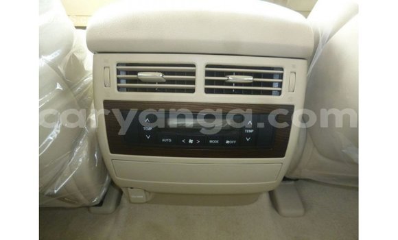 Buy Import Toyota Land Cruiser White Car in Import - Dubai in Malawi Buy Import Toyota Land Cruiser White Car in Import - Dubai in Malawi