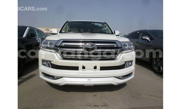 Buy Import Toyota Land Cruiser White Car in Import - Dubai in Malawi Buy Import Toyota Land Cruiser White Car in Import - Dubai in Malawi