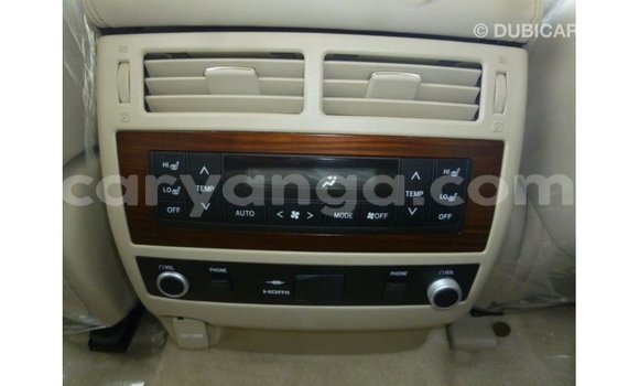 Buy Import Toyota Land Cruiser White Car in Import - Dubai in Malawi Buy Import Toyota Land Cruiser White Car in Import - Dubai in Malawi