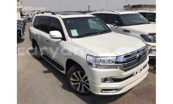 Buy Import Toyota Land Cruiser White Car in Import - Dubai in Malawi Buy Import Toyota Land Cruiser White Car in Import - Dubai in Malawi