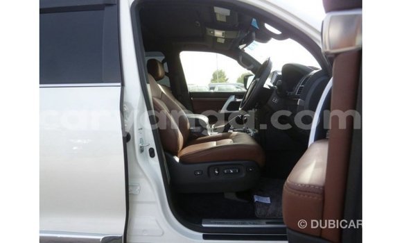 Buy Import Toyota Land Cruiser White Car in Import - Dubai in Malawi Buy Import Toyota Land Cruiser White Car in Import - Dubai in Malawi