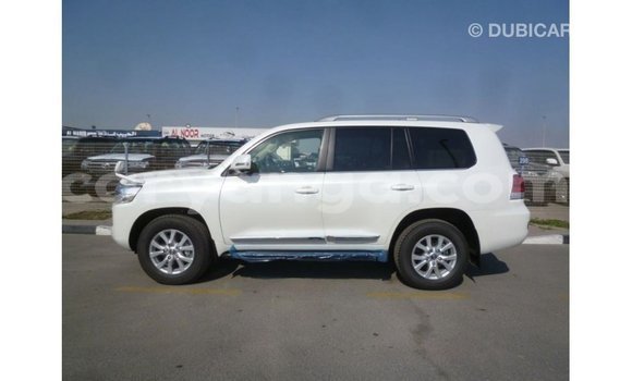 Buy Import Toyota Land Cruiser White Car in Import - Dubai in Malawi Buy Import Toyota Land Cruiser White Car in Import - Dubai in Malawi