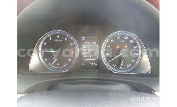 Acheter Import Voiture Toyota Harrier Rouge à Import - Dubai, Malawi Acheter Import Voiture Toyota Harrier Rouge à Import - Dubai, Malawi