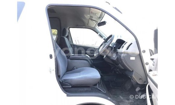 Buy Import Toyota Hiace White Car in Import - Dubai in Malawi Buy Import Toyota Hiace White Car in Import - Dubai in Malawi