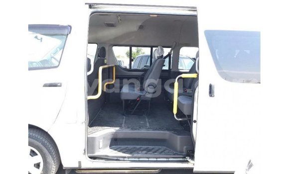Buy Import Toyota Hiace White Car in Import - Dubai in Malawi Buy Import Toyota Hiace White Car in Import - Dubai in Malawi