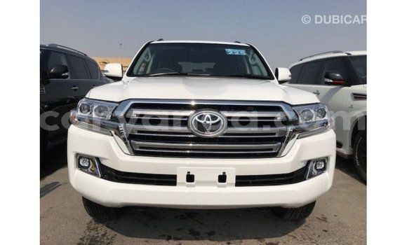 Buy Import Toyota Land Cruiser White Car in Import - Dubai in Malawi Buy Import Toyota Land Cruiser White Car in Import - Dubai in Malawi
