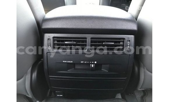 Buy Import Toyota Land Cruiser White Car in Import - Dubai in Malawi Buy Import Toyota Land Cruiser White Car in Import - Dubai in Malawi