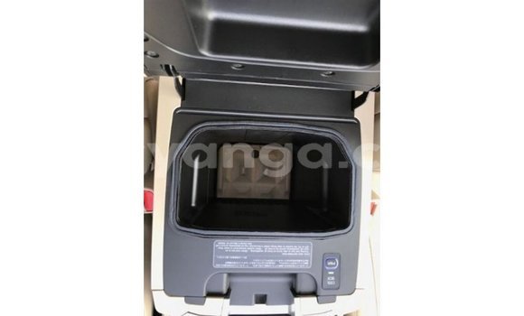 Buy Import Toyota Land Cruiser Black Car in Import - Dubai in Malawi Buy Import Toyota Land Cruiser Black Car in Import - Dubai in Malawi