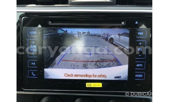 Acheter Import Voiture Toyota Corolla Blanc à Import - Dubai, Malawi Acheter Import Voiture Toyota Corolla Blanc à Import - Dubai, Malawi