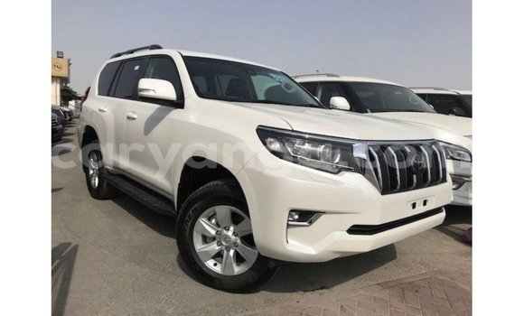 Buy Import Toyota Prado White Car in Import - Dubai in Malawi