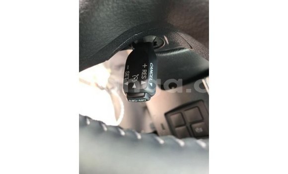 Acheter Import Voiture Toyota Land Cruiser Noir à Import - Dubai, Malawi Acheter Import Voiture Toyota Land Cruiser Noir à Import - Dubai, Malawi