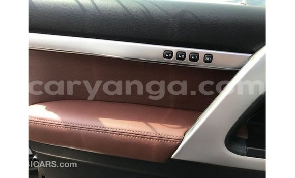 Acheter Import Voiture Toyota Land Cruiser Noir à Import - Dubai, Malawi Acheter Import Voiture Toyota Land Cruiser Noir à Import - Dubai, Malawi